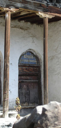 Entrance to Saribash mosque