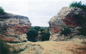 The ruins of fortress´ gates, I-V centuries, Kabala