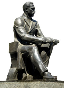  Statue of Mirza Fatali Akhundov in Baku. Completed in 1930 by sculptor Pinkhos Sabsay.