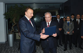 President Ilham Aliyev and the Minister of Communications and Information Technology, Ali Abbasov, at Azercosmos