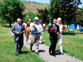 UK guests visiting the Genocide Museum in Guba, proof of a massacre by Armenian nationalists in 1918