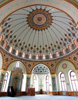 Inside Baku's Teze Pir Mosque 