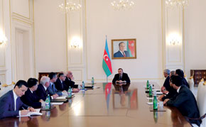 President Ilham Aliyev meeting SOCAR’s leadership at the launch of the Umid Caspian Sea gas field. 24 November 2010