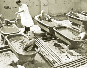 Treatment procedure in Naftalan Sanatorium