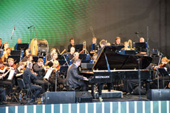 Boris Berezovsky plays Rachmaninoff with the Royal Philarmonic Orchestra