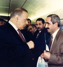 The author briefs President Aliyev on the plane about the Azerbaijan-Norway Friendship Society during the Azerbaijani delegation's trip to Western Europe