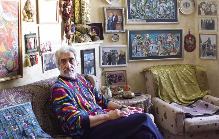 Ashraf Heybat at home