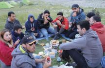 Picnicking with the team from Vertical Azerbaijan