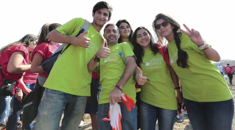 Let’s Do it! Azerbaijan and Coca Cola Coastal Cleanup 2015, happy volunteers after the biggest clean up campaign to date
