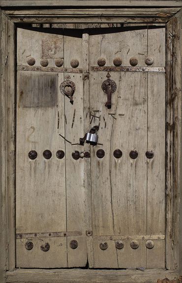Double-knocker door in Ordubad