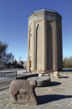The Momine Khatun tombtower in central Nakhchivan City is the most powerful remaining symbol of the 12th century Atabeys regime who had their treasures at Alinja