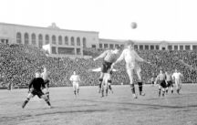 Neftchi take on Zenit Frunze during the USSR championship at the Lenin Stadium on 18 April 1954